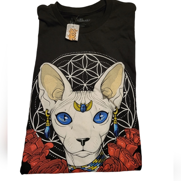 ⭐️Sphynx Cat T-shirt - Picture 2 of 2